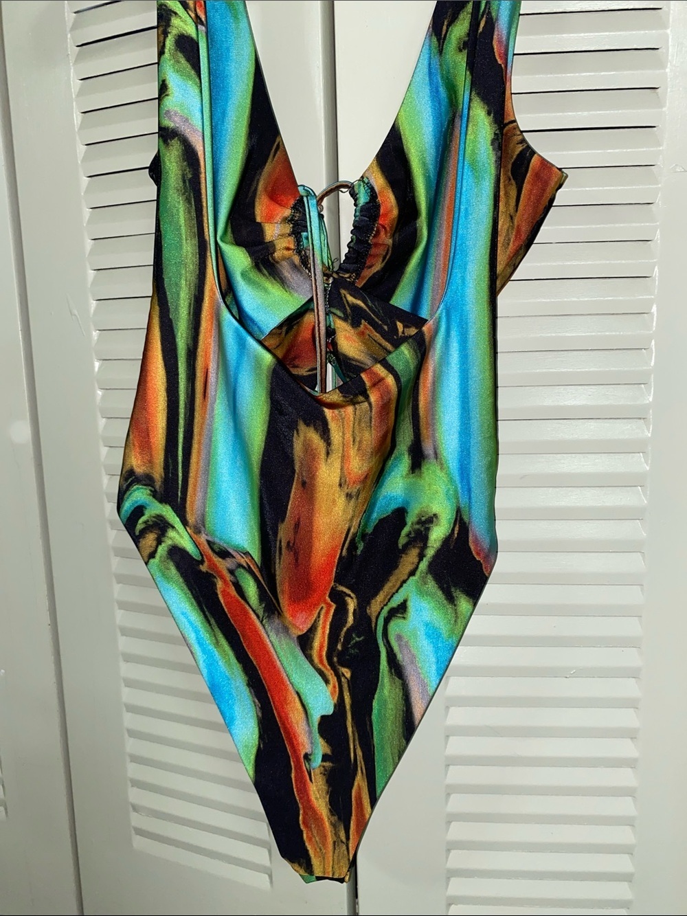 PrettyLittleThing • Cutout • One-Piece • Multicolor • Swimsuit • Size 10 - Picture 4 of 8
